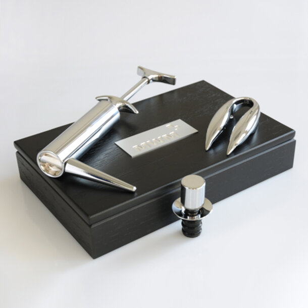Sommelier Set in a black Box incl. metal panel with fine MWM engraving